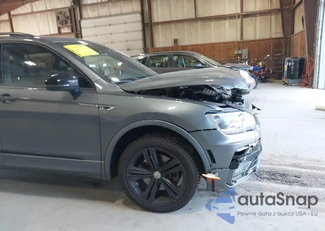 2019 Volkswagen Tiguan 2.0T Se/2.0T Sel/2.0T Sel R-Line/2.0T Sel R-Line Black из США, поврежденный, VIN 3VV2B7AX2KM117443